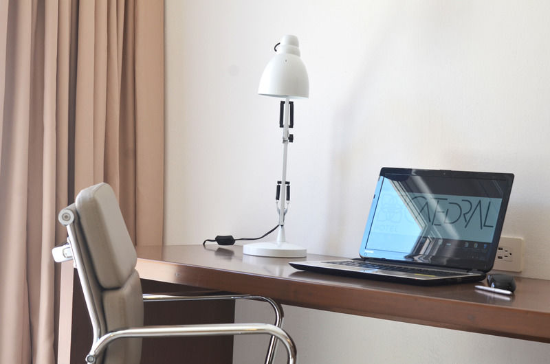 Hotel Catedral La Paz Zewnętrze zdjęcie A typical office space